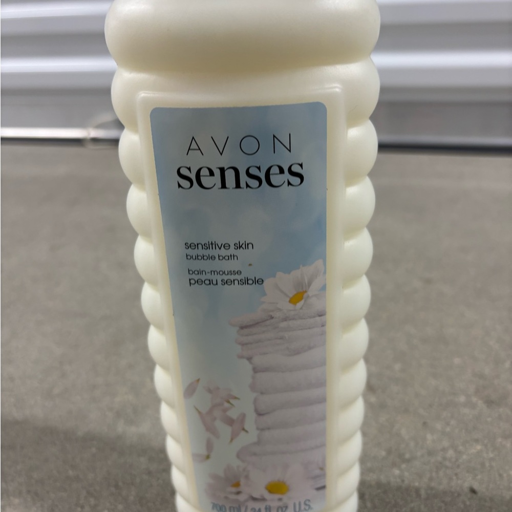 Avon Sensitive Sense Bubble Bath. 24 oz . New